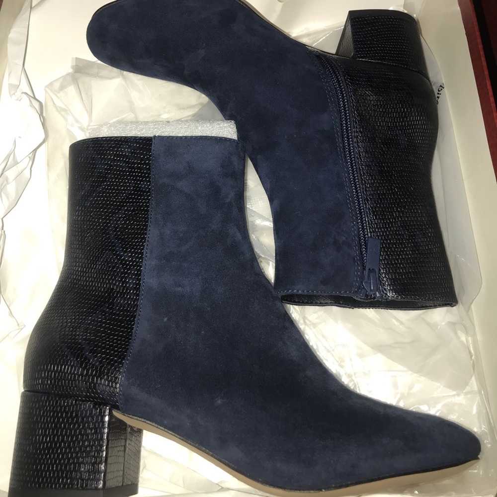 Donald Pliner booties